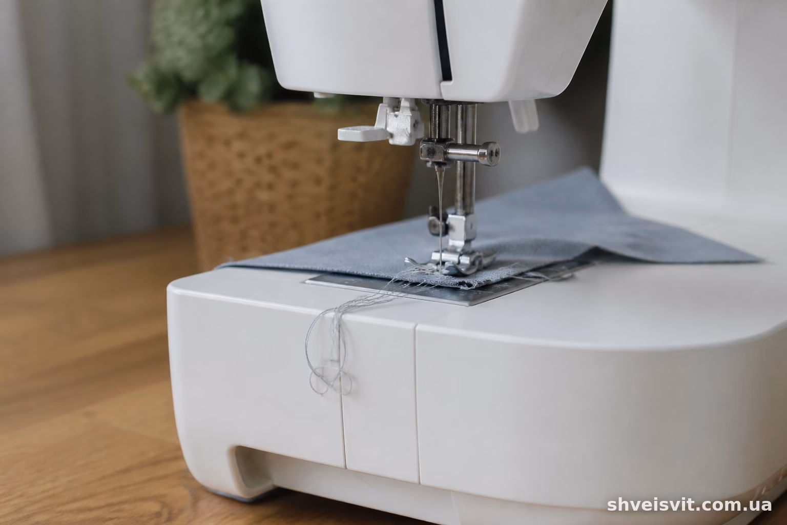 Bernette Sew&Go 8 петляє нитку знизу: чому так стається і що робити